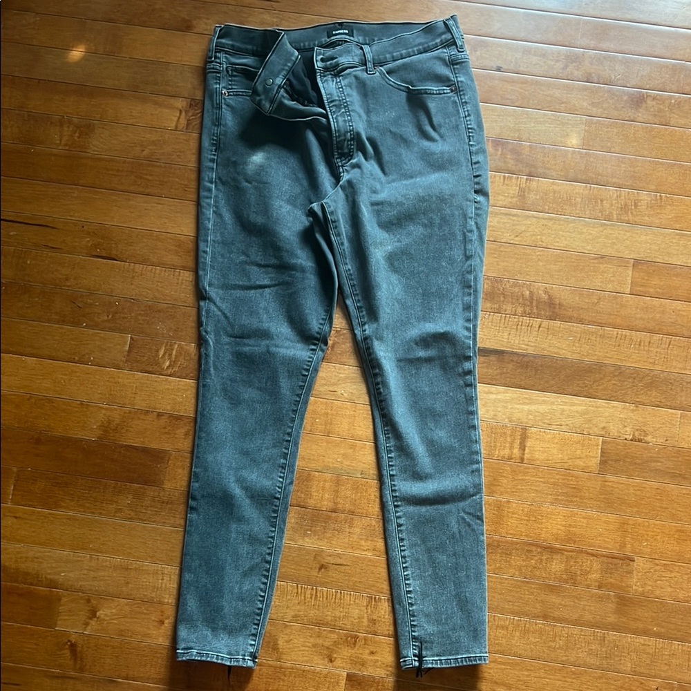 Express Women's Grey 14L Skinny Jeans